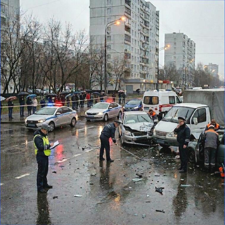 ДТП с участием нескольких машин
